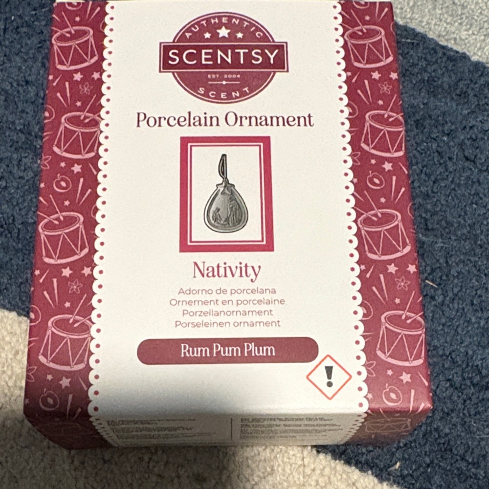 Scentsy Nativity Porcelain Ornament - Plum